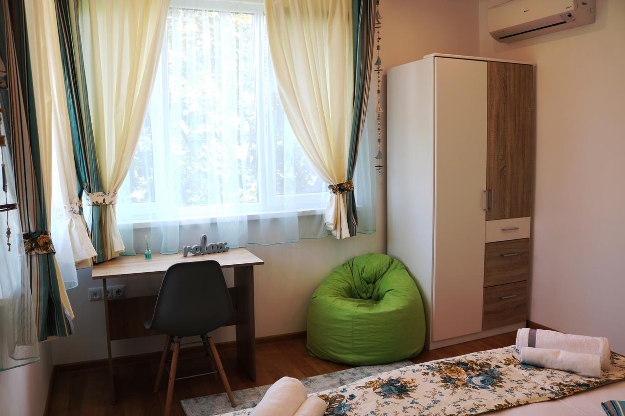 Sea Port Celebrity Apartment - Lets4Holiday Varna Eksteriør bilde