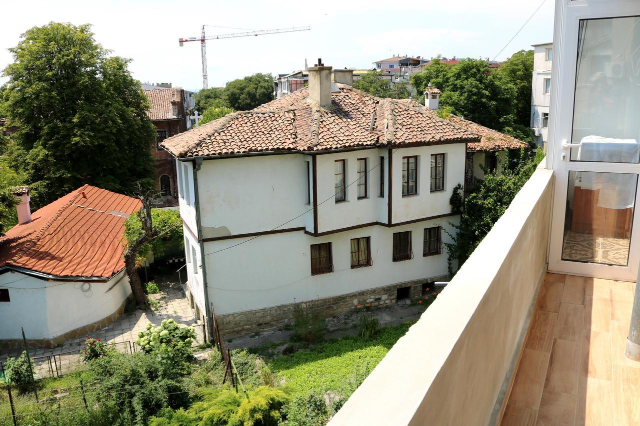 Sea Port Celebrity Apartment - Lets4Holiday Varna Eksteriør bilde